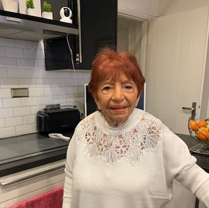 Photo de Marie DER HATCHADOURIAN