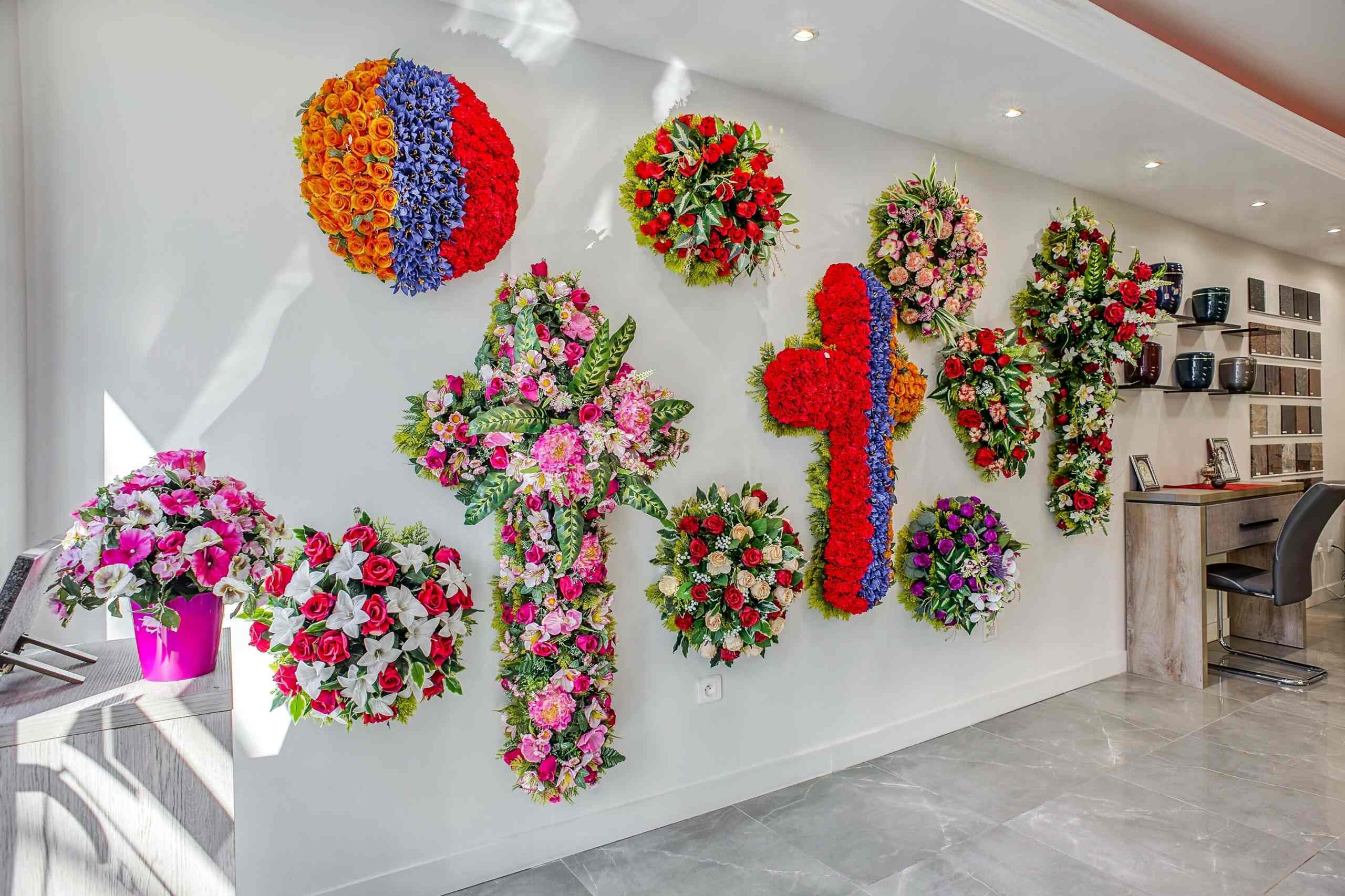 bouquet de fleurs sur mur